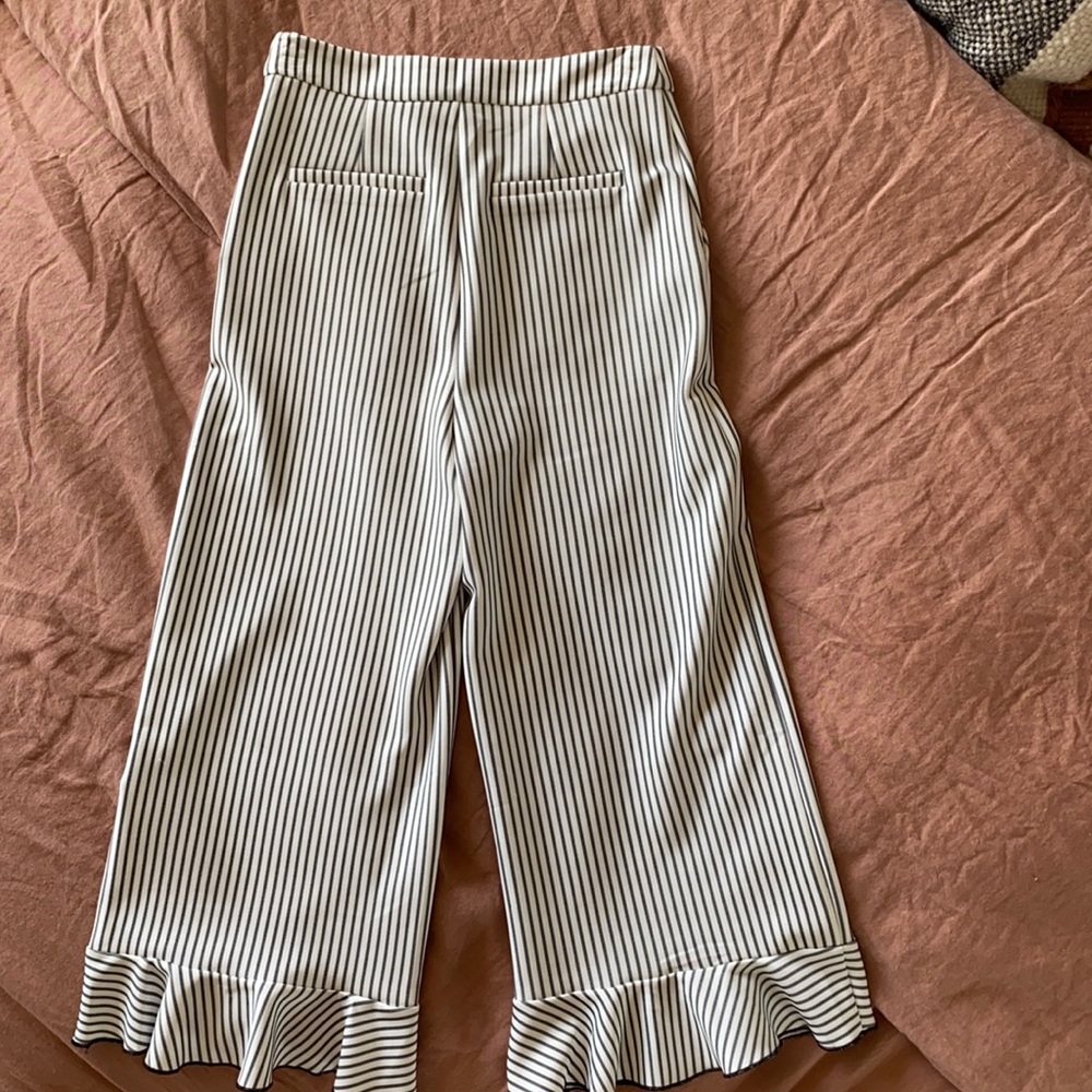 Anthropologie striped ruffled bottom pant